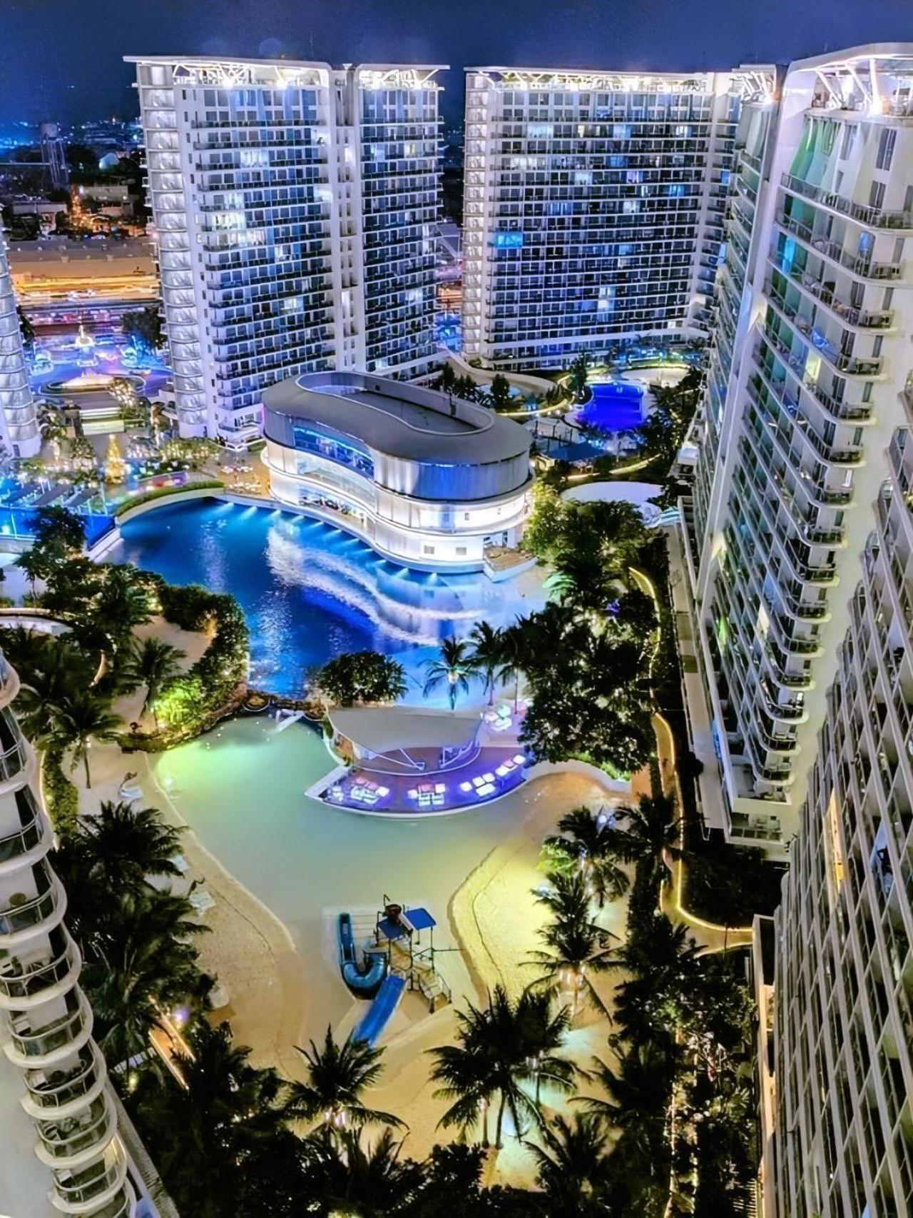 Manila Urban Resort At Azure Zewnętrze zdjęcie