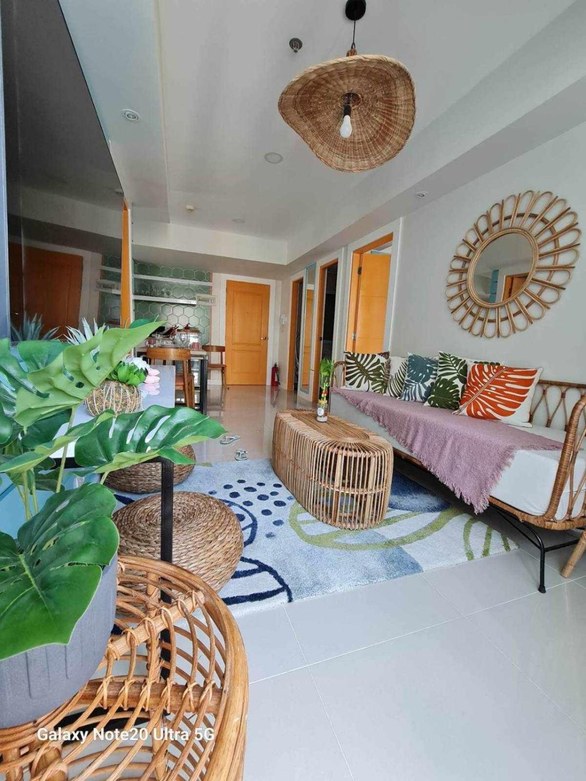 Manila Urban Resort At Azure Zewnętrze zdjęcie