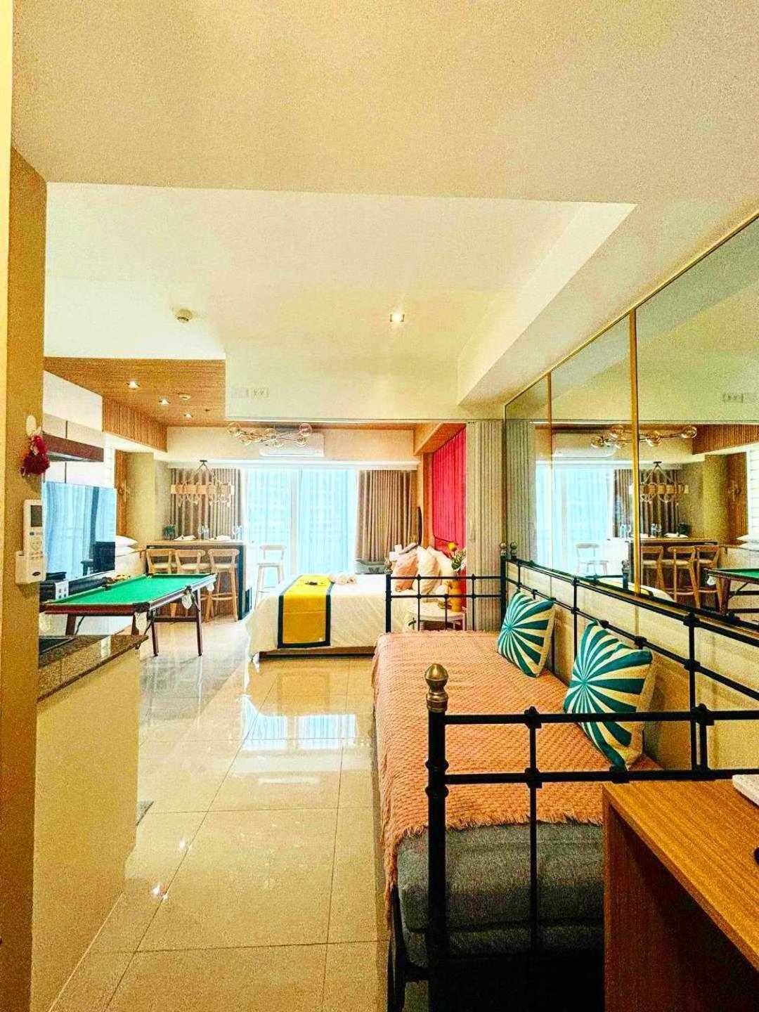 Manila Urban Resort At Azure Zewnętrze zdjęcie